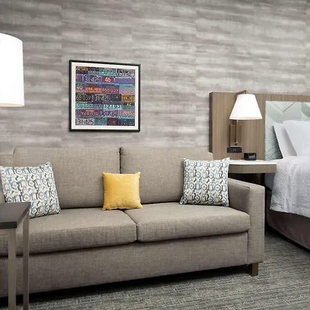 Hampton Inn Boston Logan Airport Chelsea-3